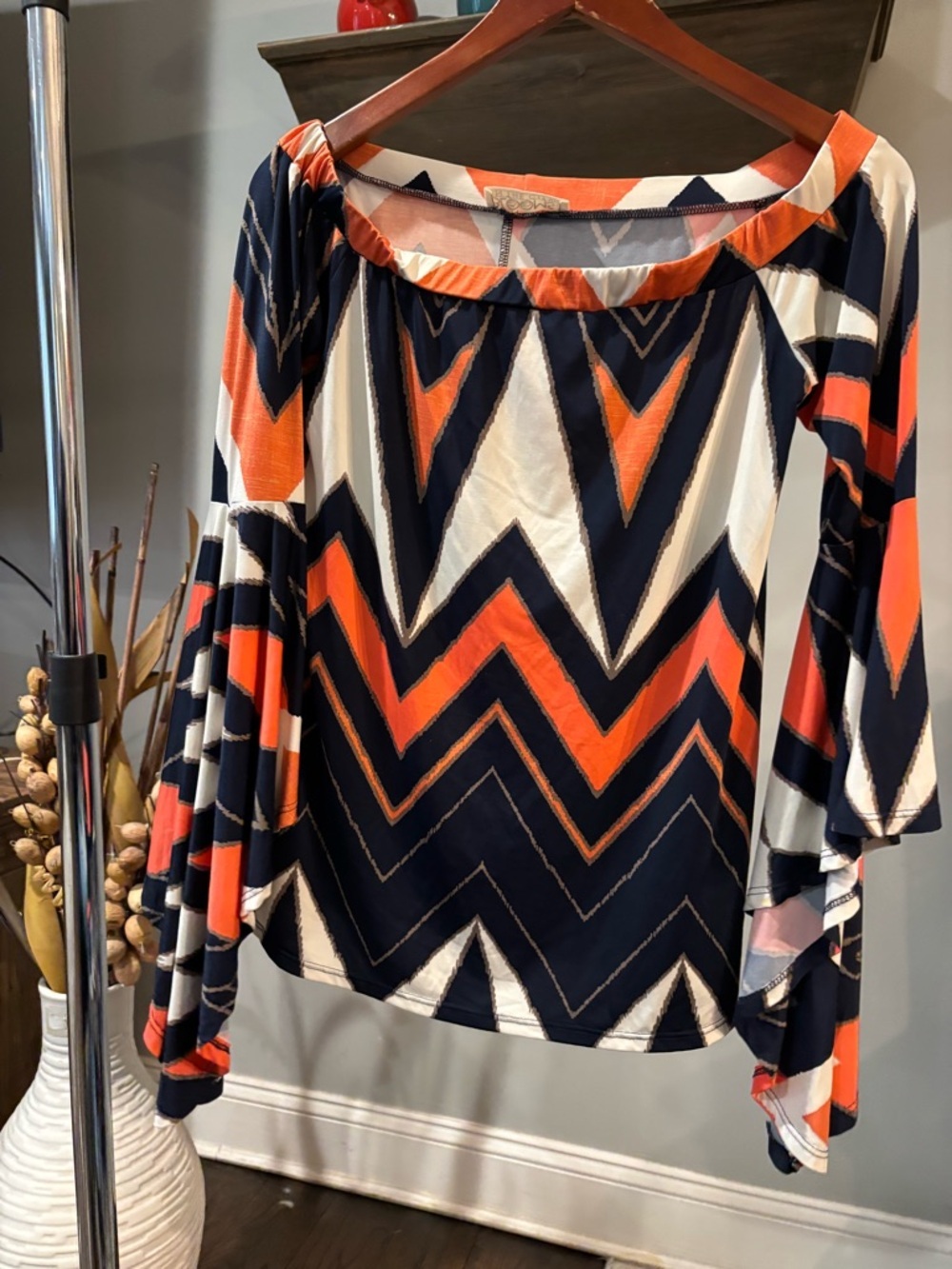 Blooms in the City  Chevron Bell-Sleeve Blouse women’s size small